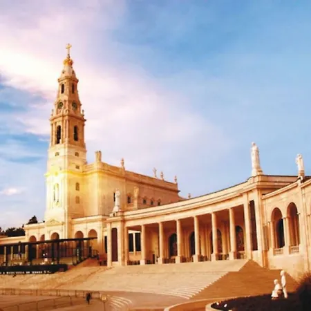 T1 Amplo E Repleto De Luz Junto A Pc Do Comercio - Self Check In 아파트