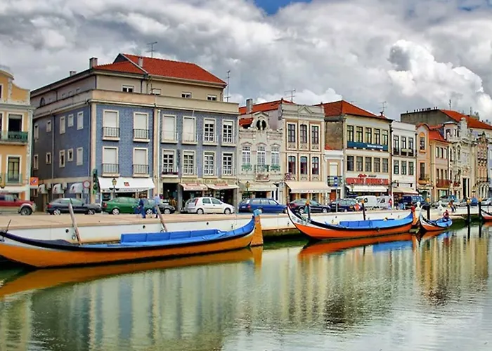 Apartamento T1 Amplo E Repleto De Luz Junto à Pç Do Comércio - Self Check In