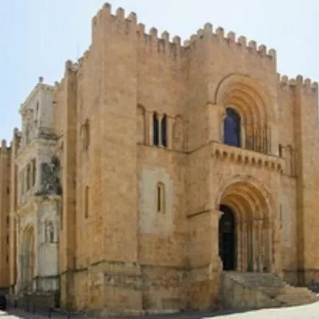 T1 Amplo E Repleto De Luz Junto A Pc Do Comercio - Self Check In شقة *